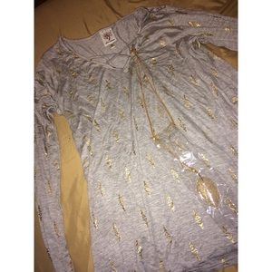 Cute long sleeved shirt